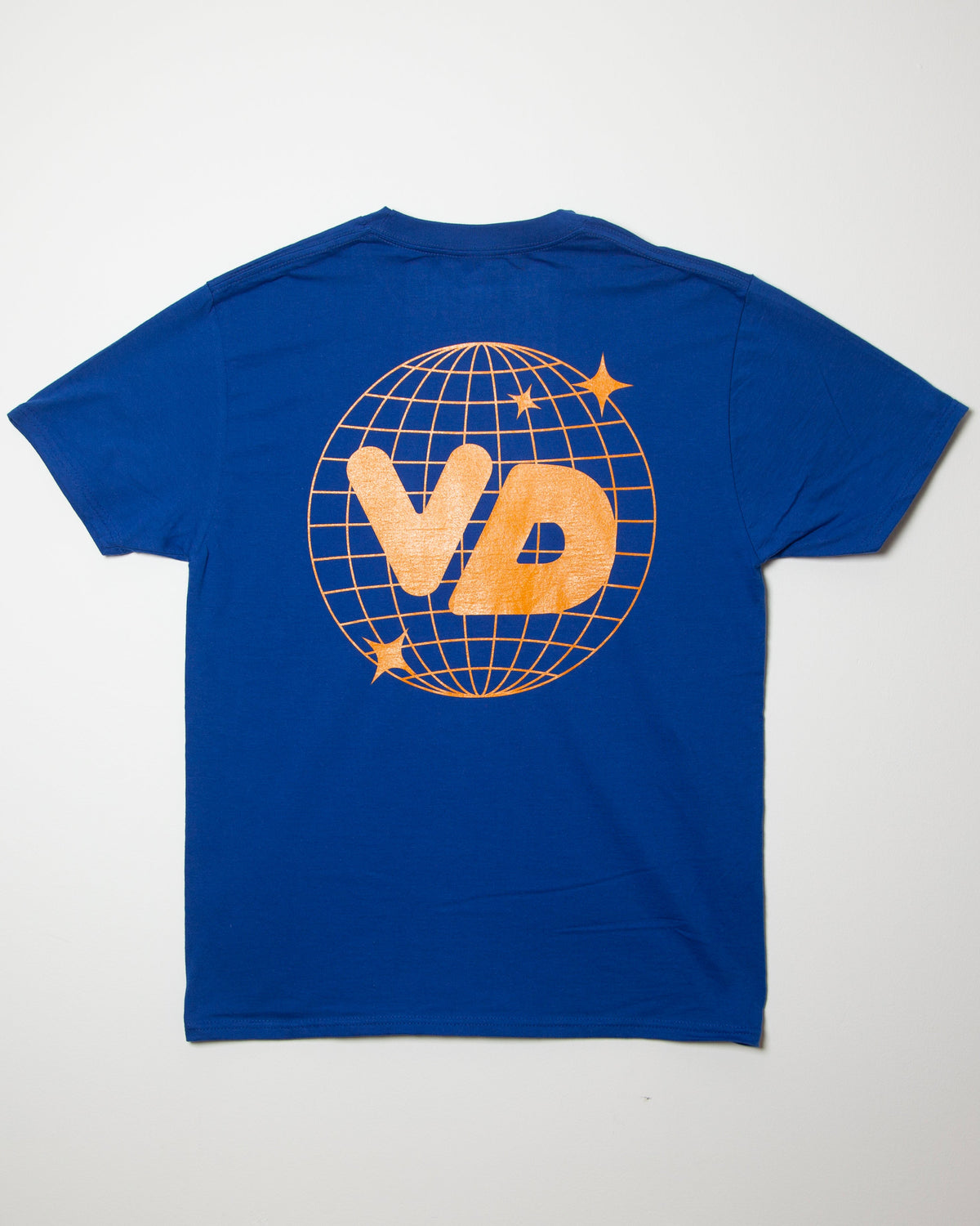 LE "MORE GIRLS BEHIND DECKS" TEE - AHANGAMA